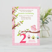 Een beetje Birdie Birthday Uitnodiging (om het eve (Staand voorkant)