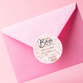 Een beetje boe is bijna te wijten aan roze Baby sh Ronde Sticker