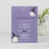 Een beetje boe komt bijna door Halloween baby show Kaart (Staand voorkant)