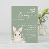 Een beetje Bunny Sage Green Baby shower Kaart (Staand voorkant)