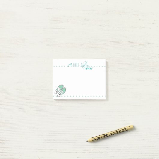 Een beetje Casual Hallo van mijn netelige notities Post-it® Notes (Op bureau)