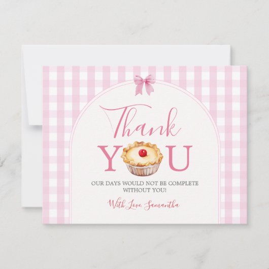 Een beetje Cutie Pie Pink Gingham Baby shower Bedankkaart (Voorkant)