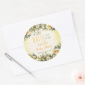 Een beetje Daisy Floral Baby shower Bedankt Ronde Sticker (Envelop)