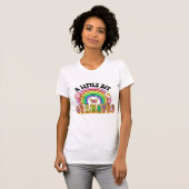 Een beetje dramatisch grappig groovy Gezegde T-shirt (Voorkant volledig)