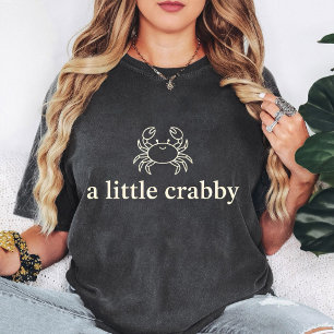 Een beetje een knorrige krab-omtrek ontwerp t-shirt