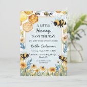 Een beetje honing is onderweg naar het baby shower kaart (Staand voorkant)