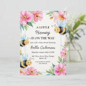 Een beetje honing is onderweg naar het baby shower kaart (Staand voorkant)