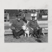 Een beetje lager alsjeblieft, 1920's briefkaart (Voorkant)