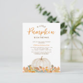 Een beetje pompoen is op de weg Baby shower Uitnodiging Briefkaart (Staand voorkant)