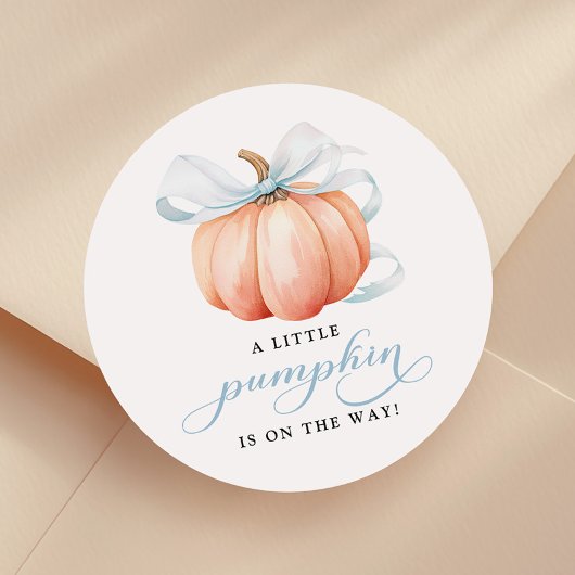 Een beetje pompoen op de weg Blue Bow Baby shower Ronde Sticker