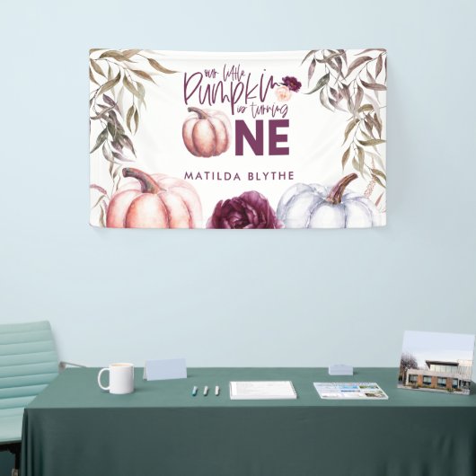 Een beetje pompoen paarse bloemen herfst verjaarda spandoek (Beurs)