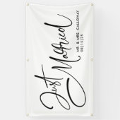 Een beetje retro Just Married auto banner (Verticaal)