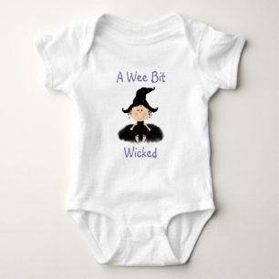 Een beetje slecht kleine Halloween heks Shirt