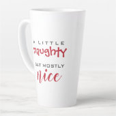 Een beetje stoute, meestal mooie kerstmok latte mok (Linkerhoek)