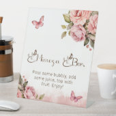 Een beetje vlinder Baby shower Mimosa Bar Reclamebord Met Voetstuk (Insitu)