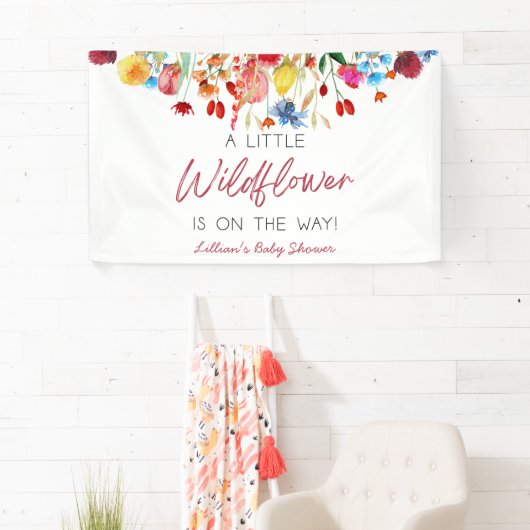 Een beetje wilde bloem is onderweg Baby shower Spandoek (Insitu)