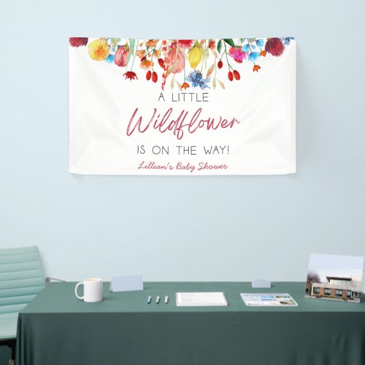 Een beetje wilde bloem is onderweg Baby shower Spandoek (Beurs)