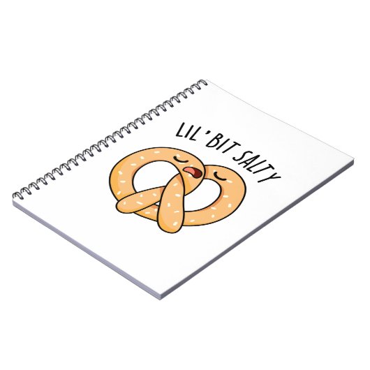 Een beetje zoute grappige pretzel woordgrap  notitieboek (Linkerzijde)
