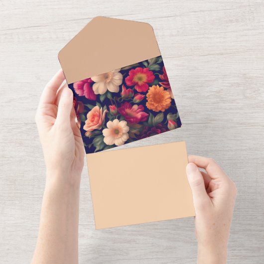 Een behang met een bloemmotief all in one uitnodiging (Afscheurbaar)