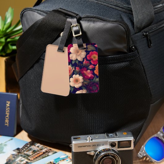 Een behang met een bloempatroon bagagelabel (Voorkant /achterkant)