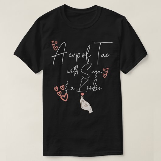 Een beker met suiker en Kookie Korean Hearts Kp T-shirt (Design voorkant)
