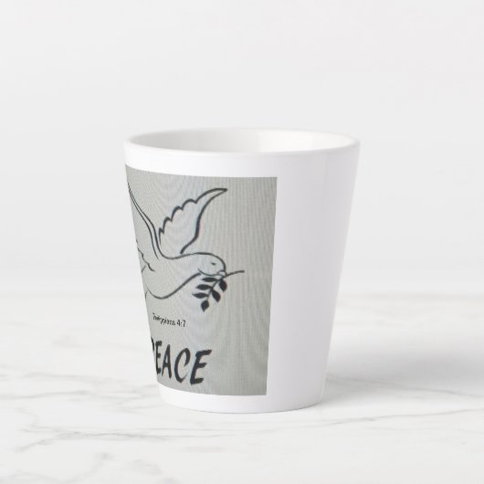 Een beker met vredesduif en Schrift Latte Mok (Voorkant)
