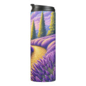 Een bergpad door lavendelvelden. thermosbeker (Geroteerd rechts)