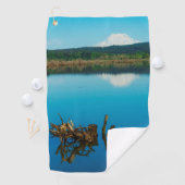 Een bergpeer boven een heg golfhanddoek (Insitu)