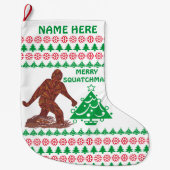 Een Bigfoot Walking Merry Squatchmas gepersonalise Grote Kerstsok (Voorkant)