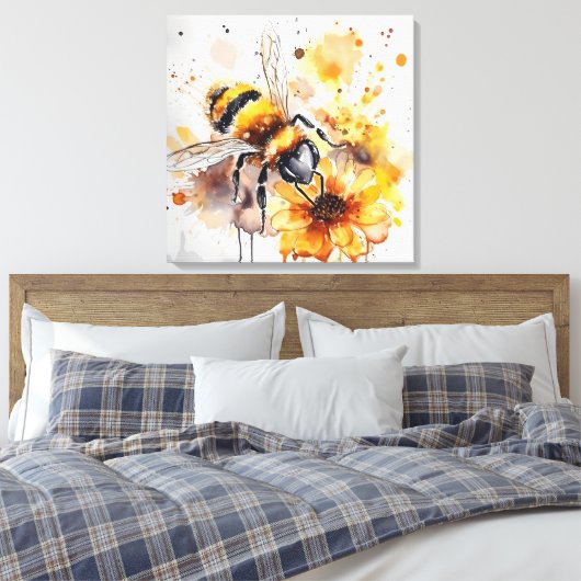 Een bij verzamelt honing op een bloem. canvas afdruk (Insitu (Slaapkamer))