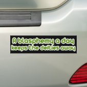 Een blasfemie per dag bumpersticker (Op auto)