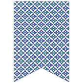 Een blauw en groen patroon met een witte achtergro vlaggetjes (Tweede vlag)