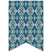 Een blauw en groen patroon met een witte achtergro vlaggetjes (Tweede vlag)