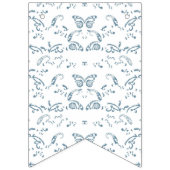 een blauw-wit behang met een patroon erop vlaggetjes (Tweede vlag)