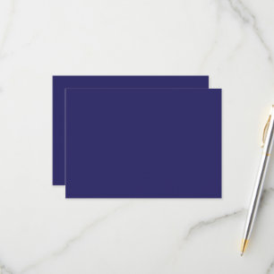Een blauwe achtergrond met een klok RSVP kaartje