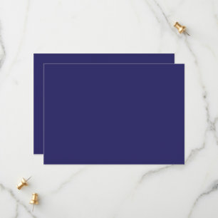Een blauwe achtergrond met een klok save the date