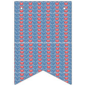 een blauwe achtergrond met rode en witte ontwerpen vlaggetjes (Tweede vlag)