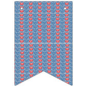 een blauwe achtergrond met rode en witte ontwerpen vlaggetjes (Derde vlag)