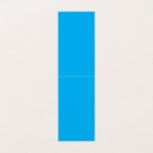 Een blauwe lucht met een vliegtuig dat in de lucht visitekaartje (Buitenkant ongevouwen)