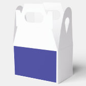 Een blauwe muur met een klok bedankdoosjes (Geopend)