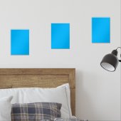 Een blauwe vierkant gecentreerd op een witte achte muurkunst sets (Slaapkamer)