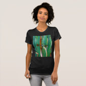 Een blauwgroen eyed Dragonfly met staarten T-shirt (Voorkant volledig)