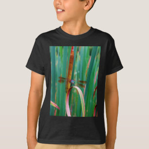 Een blauwgroen eyed Dragonfly met staarten T-shirt