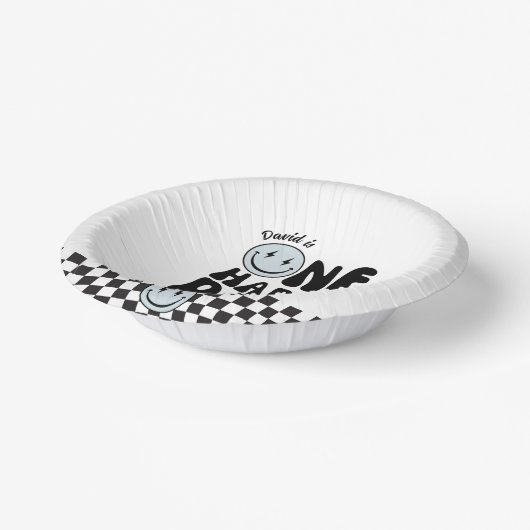 Eén blije vent blauwe blije gezicht verjaardag papieren kommen (Gebogen)