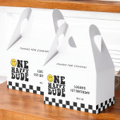 Eén blije vent glimlach gezicht jongen eerste verj bedankdoosjes