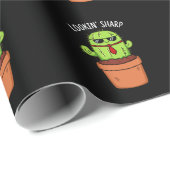 Een blik op Sharp Funny Cactus Pun Dark BG Cadeaupapier (Rol Hoek)