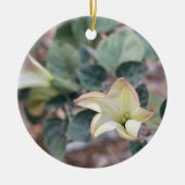 Een bloeiend Californië: Sacred Datura Ceramic Orn Keramisch Ornament (Voorkant)
