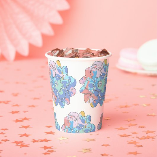 Een bloem gemaakt van verfvlekken papieren bekers (Insitu)