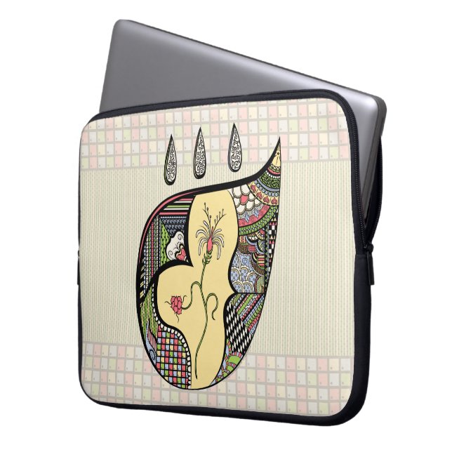 Een bloem in de hoes van een laptop (Voorkant Links)