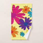 Een bloembed van melkbloemen bad handdoek (Handdoek)